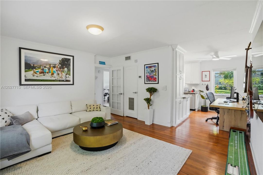 For Rent: $2,650 (2 beds, 1 baths, 672 Square Feet)