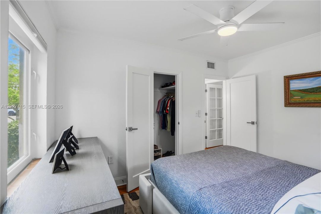 For Rent: $2,650 (2 beds, 1 baths, 672 Square Feet)
