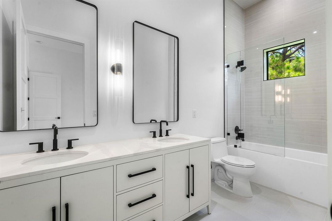 029-5701OldOrangeRoad-Jupiter-FL-33458-F