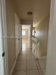 For Rent: $2,350 (2 beds, 1 baths, 884 Square Feet)