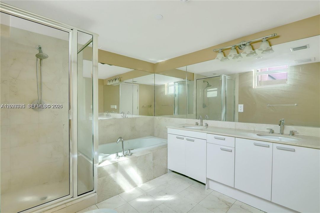 For Sale: $577,980 (2 beds, 2 baths, 1885 Square Feet)