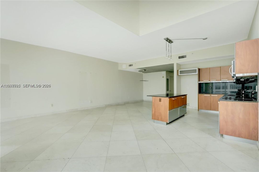 For Sale: $577,980 (2 beds, 2 baths, 1885 Square Feet)