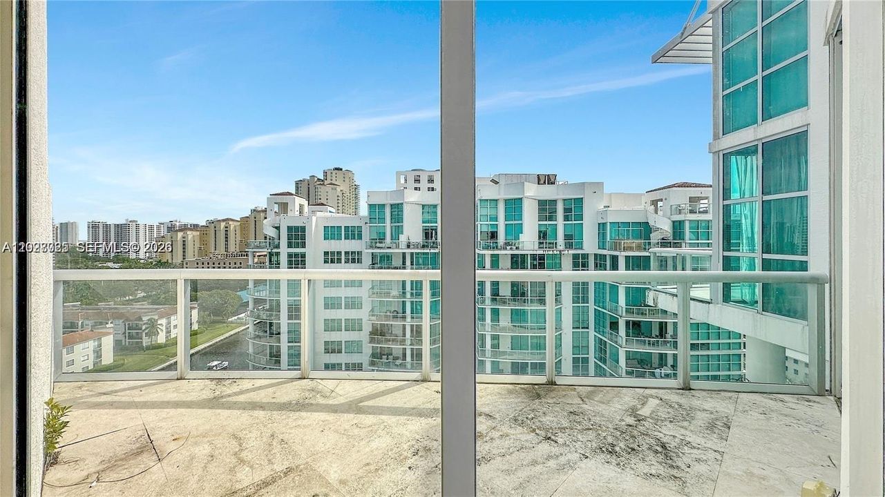 For Sale: $577,980 (2 beds, 2 baths, 1885 Square Feet)