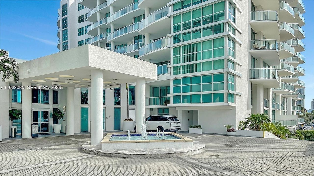 For Sale: $577,980 (2 beds, 2 baths, 1885 Square Feet)