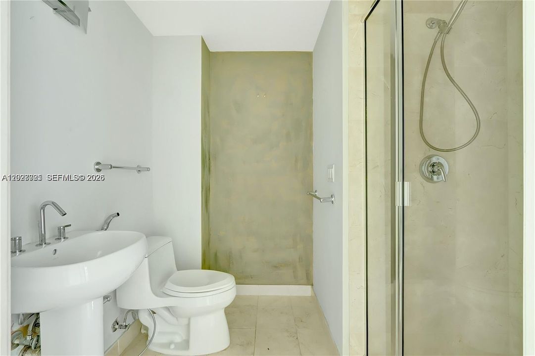 For Sale: $577,980 (2 beds, 2 baths, 1885 Square Feet)