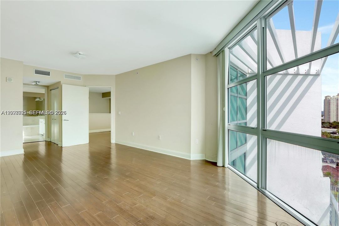 For Sale: $577,980 (2 beds, 2 baths, 1885 Square Feet)