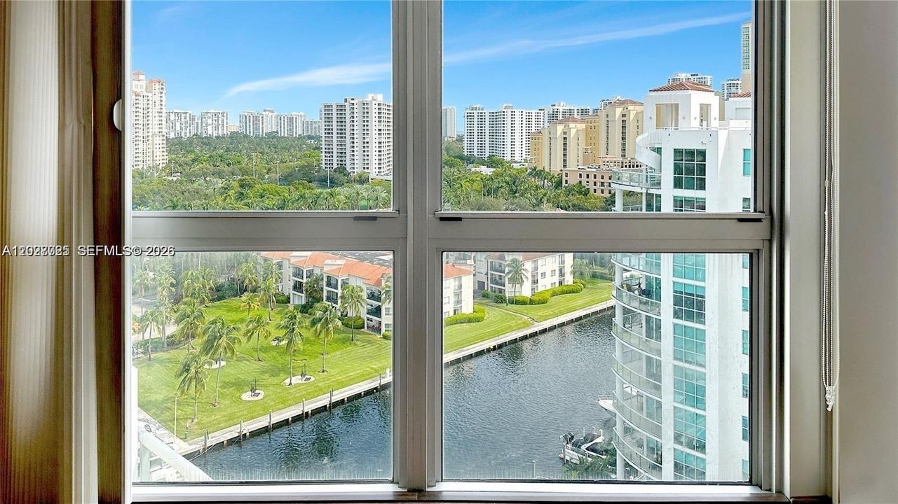 For Sale: $577,980 (2 beds, 2 baths, 1885 Square Feet)