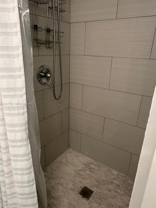 В аренду: $2,950 (2 спален, 2 ванн, 1000 Квадратных фут)