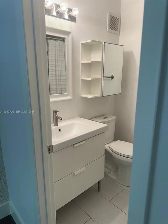 В аренду: $2,950 (2 спален, 2 ванн, 1000 Квадратных фут)