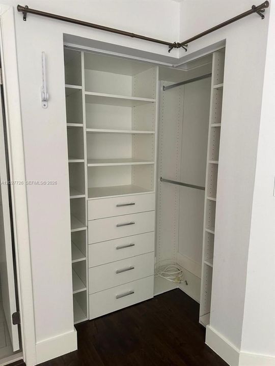 В аренду: $2,950 (2 спален, 2 ванн, 1000 Квадратных фут)