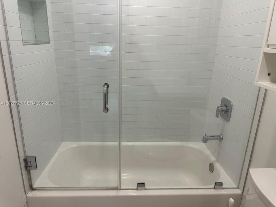 В аренду: $2,950 (2 спален, 2 ванн, 1000 Квадратных фут)