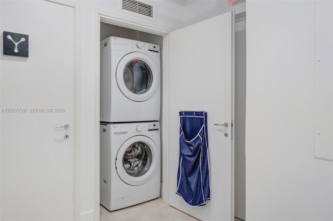 For Rent: $20,000 (2 beds, 2 baths, 1443 Square Feet)
