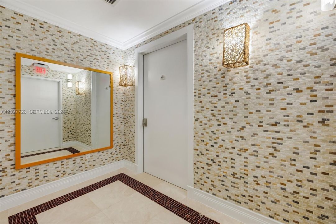 Private Foyer