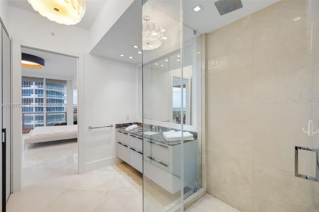 For Rent: $20,000 (2 beds, 2 baths, 1443 Square Feet)