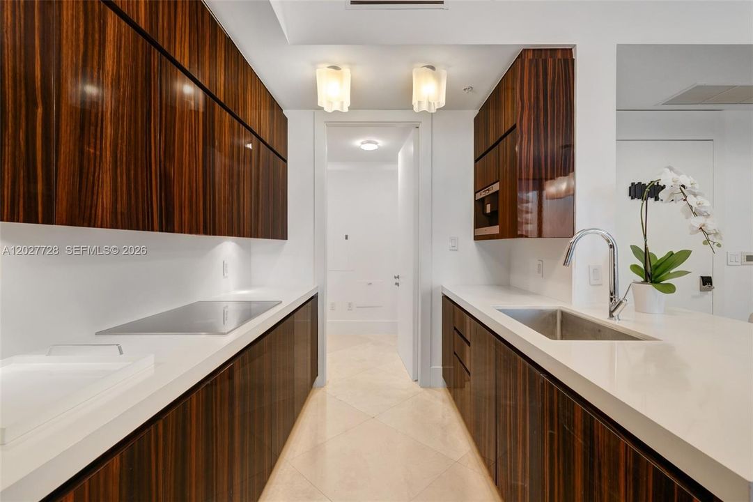 For Rent: $20,000 (2 beds, 2 baths, 1443 Square Feet)