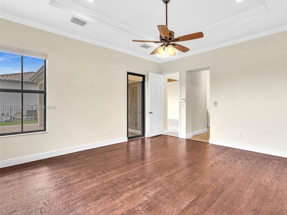 En Venta: $1,550,000 (5 camas, 3 baños, 4040 Pies cuadrados)