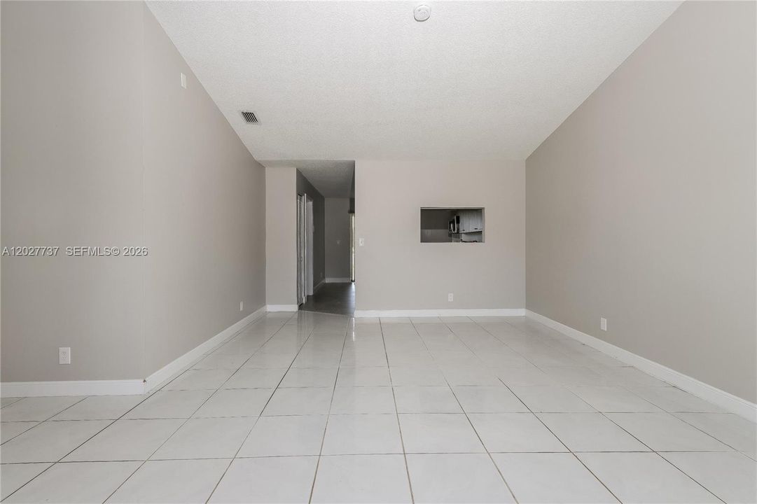For Sale: $475,000 (4 beds, 2 baths, 1420 Square Feet)
