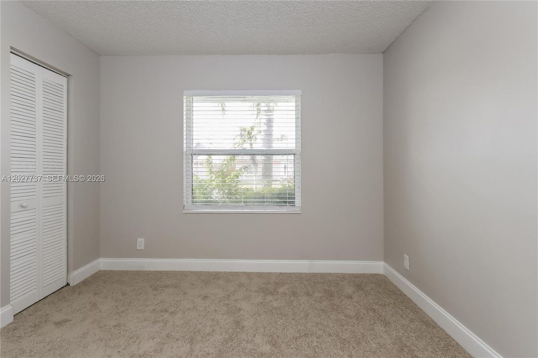 For Sale: $475,000 (4 beds, 2 baths, 1420 Square Feet)