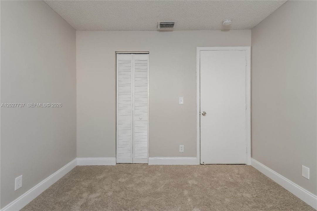 For Sale: $475,000 (4 beds, 2 baths, 1420 Square Feet)