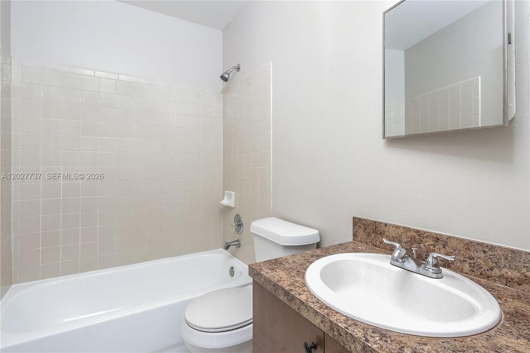 For Sale: $475,000 (4 beds, 2 baths, 1420 Square Feet)