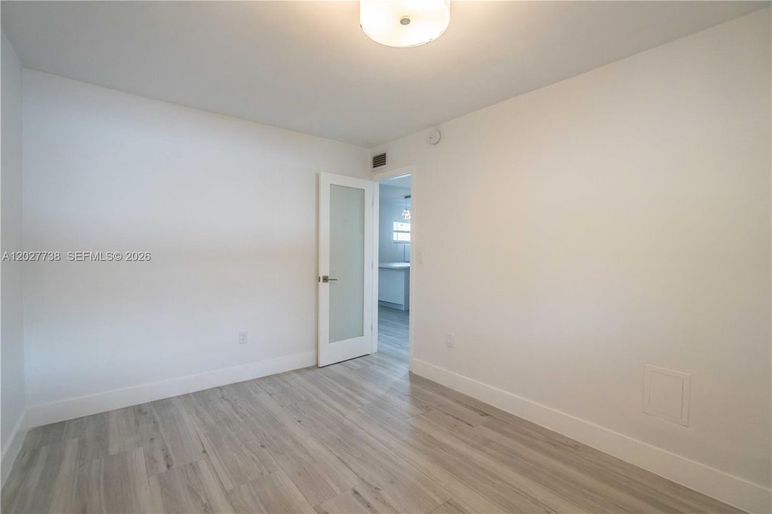 В аренду: $3,400 (2 спален, 1 ванн, 677 Квадратных фут)