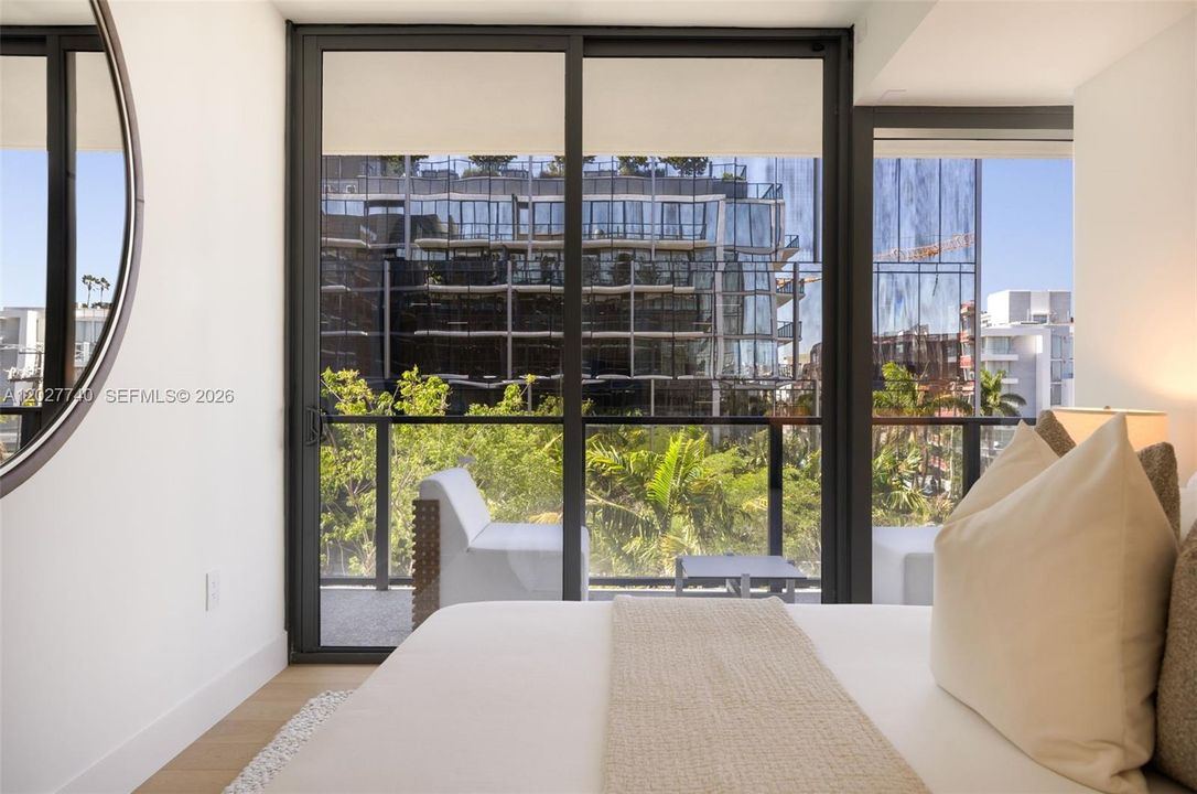 For Sale: $3,650,000 (3 beds, 3 baths, 2326 Square Feet)