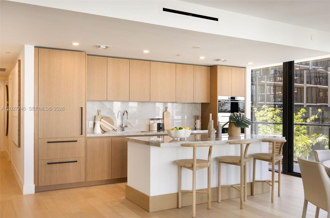 For Sale: $3,650,000 (3 beds, 3 baths, 2326 Square Feet)