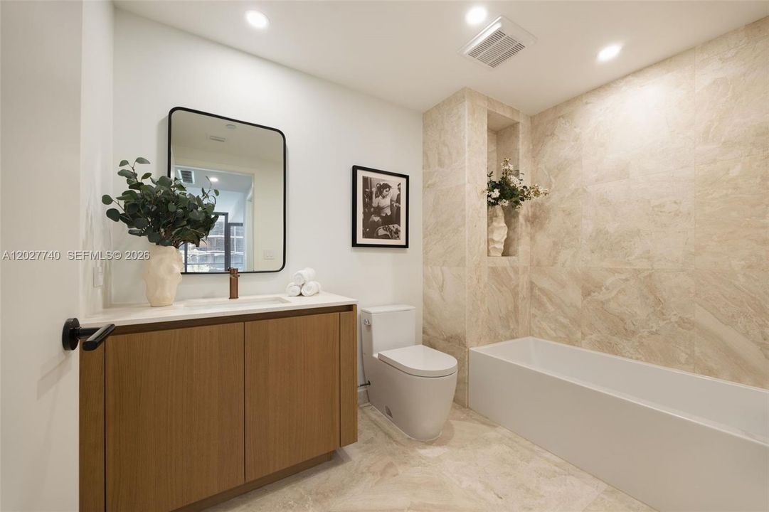 For Sale: $3,650,000 (3 beds, 3 baths, 2326 Square Feet)