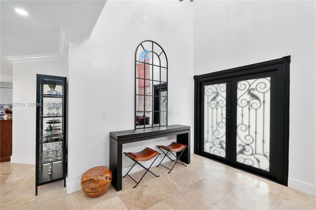 For Sale: $1,250,000 (4 beds, 3 baths, 2415 Square Feet)