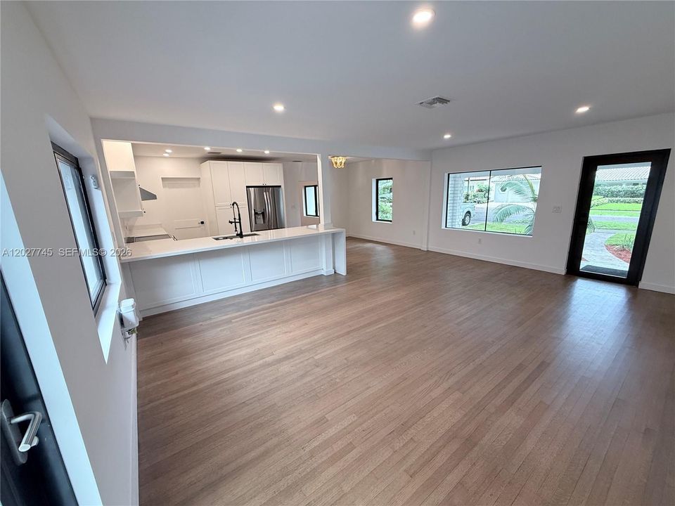 На продажу: $1,995,000 (3 спален, 2 ванн, 1808 Квадратных фут)