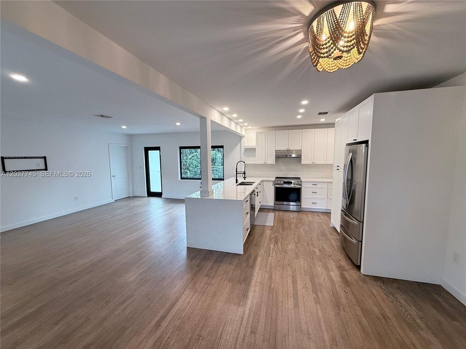 На продажу: $1,995,000 (3 спален, 2 ванн, 1808 Квадратных фут)