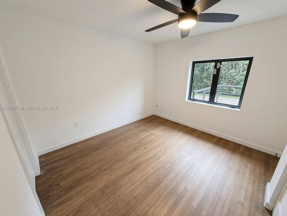 На продажу: $1,995,000 (3 спален, 2 ванн, 1808 Квадратных фут)