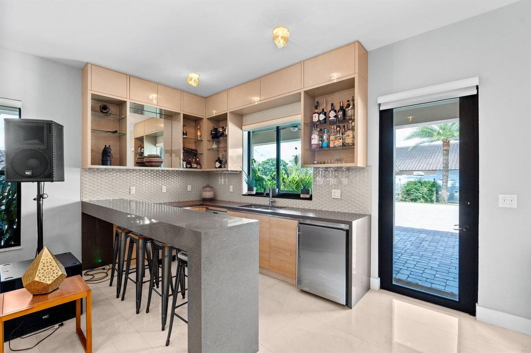 46-web-or-mls-A7404686