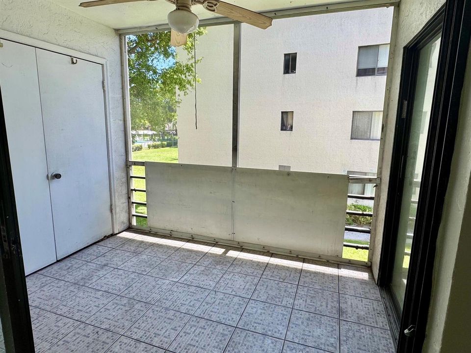 Screened Balcony