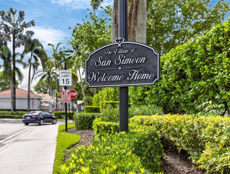 For Rent: $2,750 (2 beds, 1 baths, 979 Square Feet)
