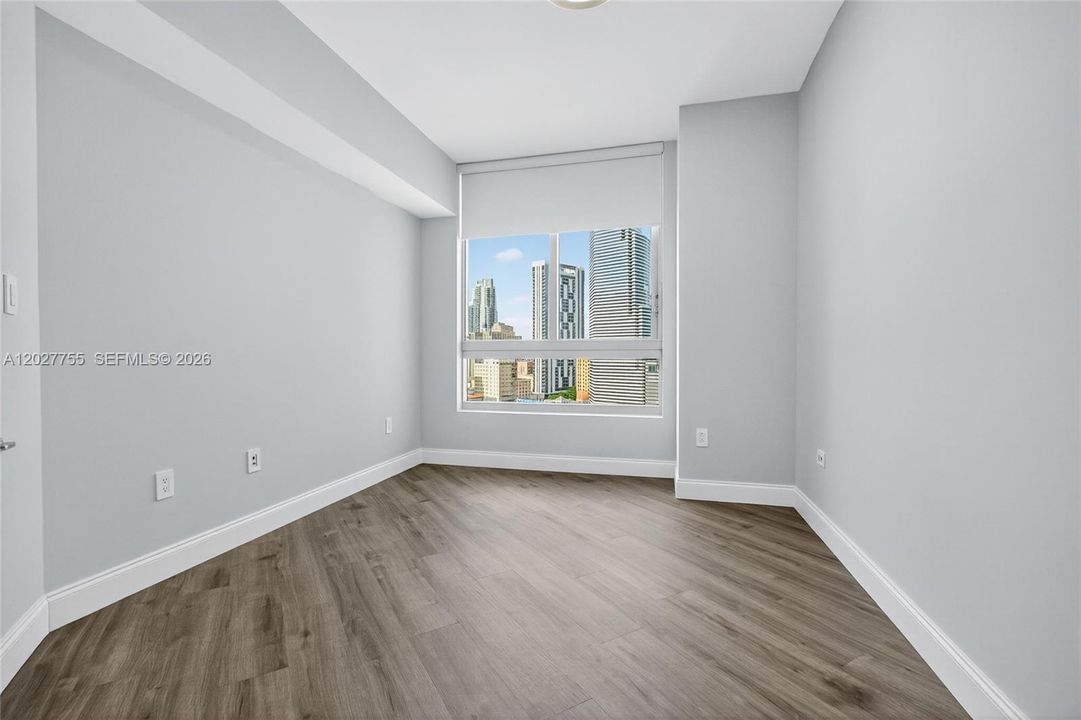 В аренду: $4,000 (2 спален, 2 ванн, 1030 Квадратных фут)