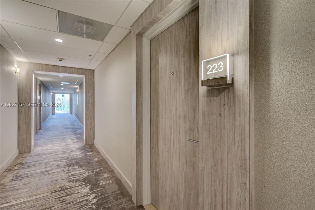 В аренду: $4,690 (2 спален, 2 ванн, 1056 Квадратных фут)