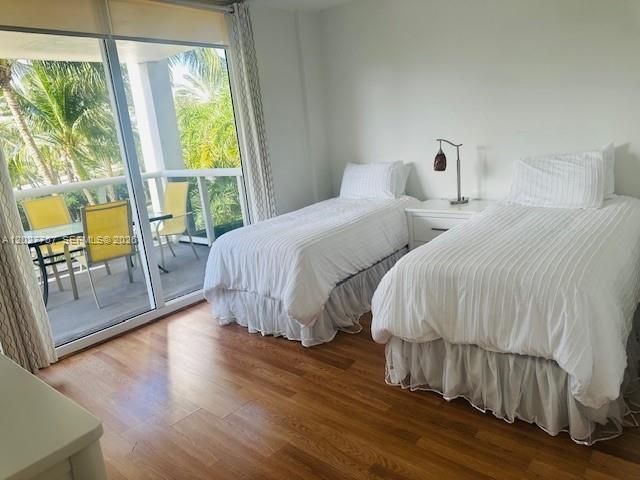 В аренду: $4,690 (2 спален, 2 ванн, 1056 Квадратных фут)