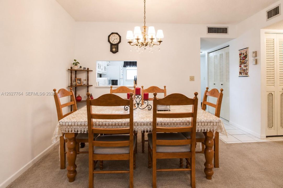 En Venta: $100,000 (2 camas, 2 baños, 958 Pies cuadrados)