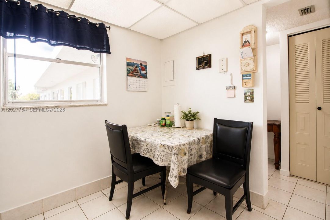 En Venta: $100,000 (2 camas, 2 baños, 958 Pies cuadrados)