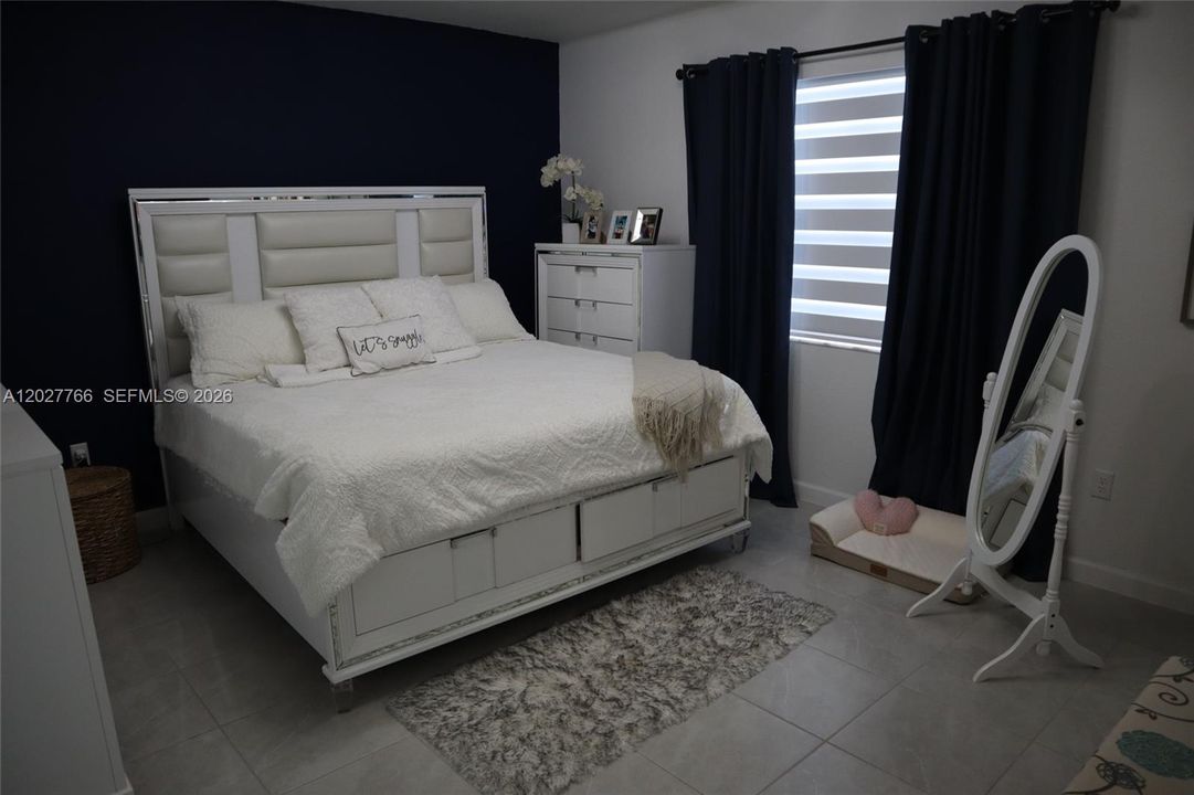 For Sale: $695,000 (4 beds, 3 baths, 1904 Square Feet)