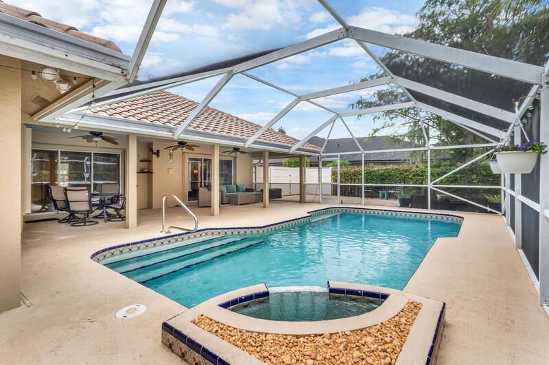 Screened Pool