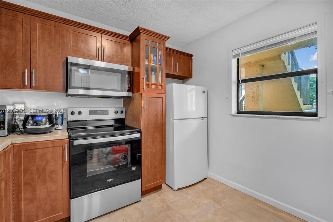 Activo con contrato: $255,000 (2 camas, 2 baños, 787 Pies cuadrados)