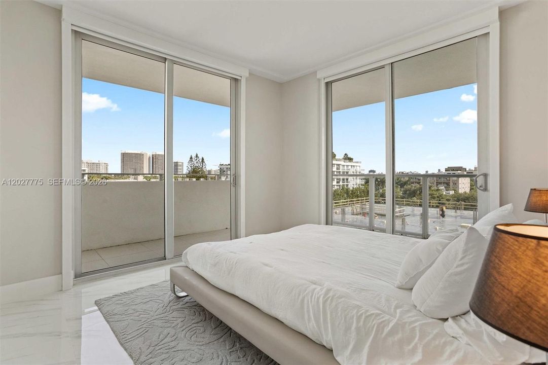 For Sale: $958,200 (3 beds, 2 baths, 1296 Square Feet)