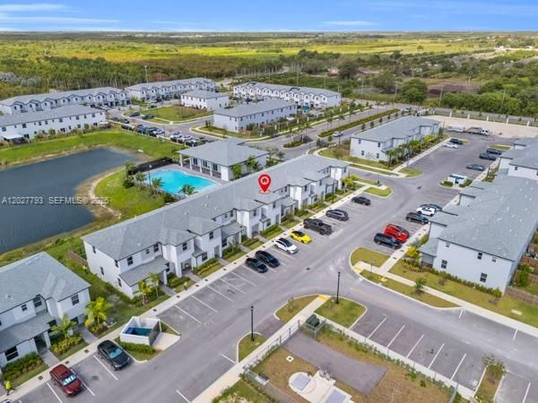 В аренду: $2,350 (3 спален, 2 ванн, 1504 Квадратных фут)