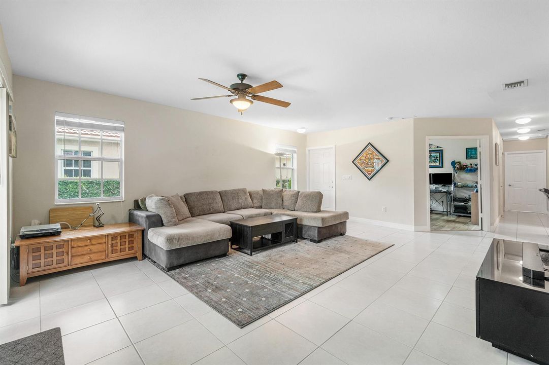 014-6719OldFarmTrail-BoyntonBeach-FL-334