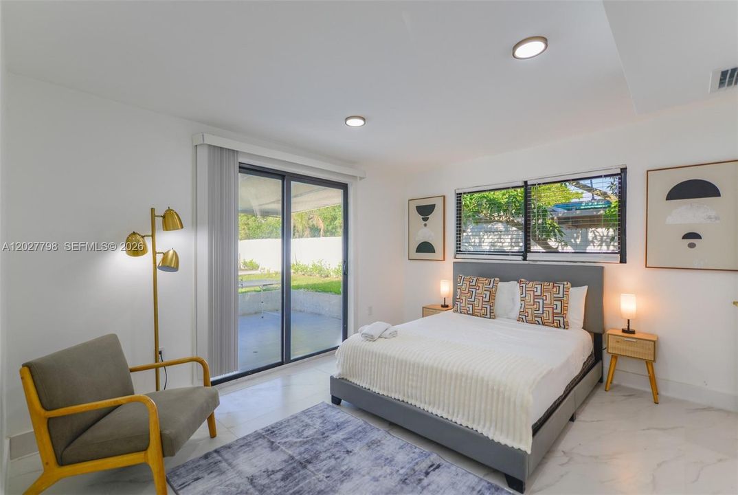 В аренду: $7,500 (4 спален, 2 ванн, 1625 Квадратных фут)