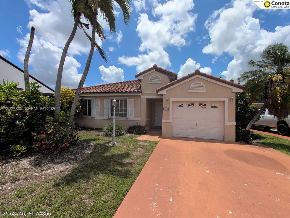 For Sale: $550,000 (3 beds, 2 baths, 1454 Square Feet)