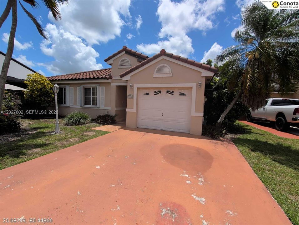 For Sale: $550,000 (3 beds, 2 baths, 1454 Square Feet)