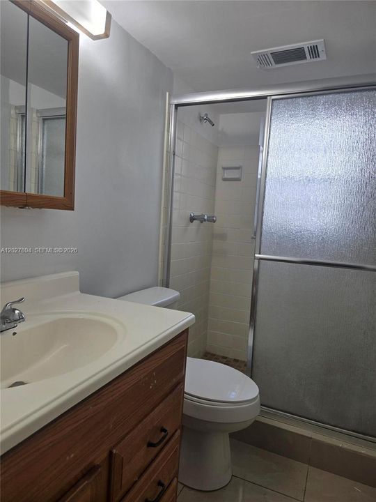 For Sale: $1,650 (2 beds, 2 baths, 960 Square Feet)